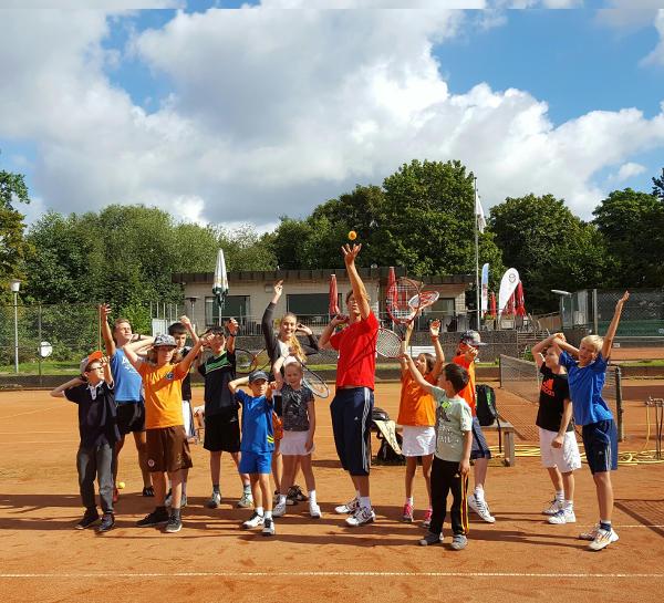 Talentino Feriencamp - Aufschlagsbewegung - Foto 2l